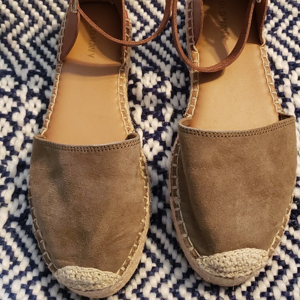 Old Navy Olive Green Espadrilles